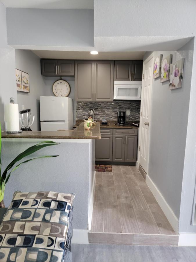 Habitacion Privada Cerca De Todo Tampa Luaran gambar