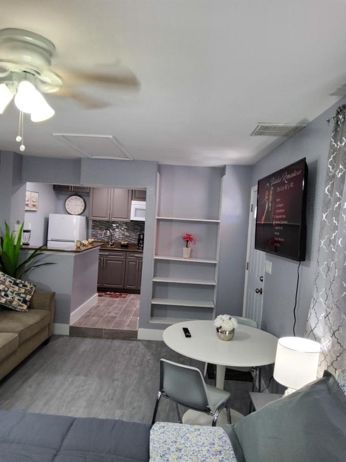 Habitacion Privada Cerca De Todo Tampa Luaran gambar